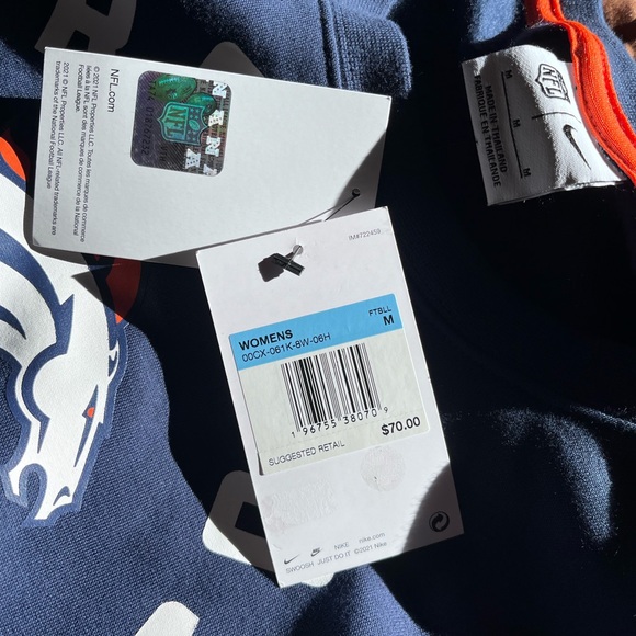 DENVER BRONCOS NIKE NWT NFL Crewneck Sweatshirt. Football Pullover. Women’s Sz M - Picture 6 of 10